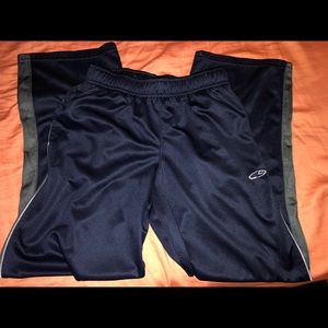 Athletic pants hardly worn